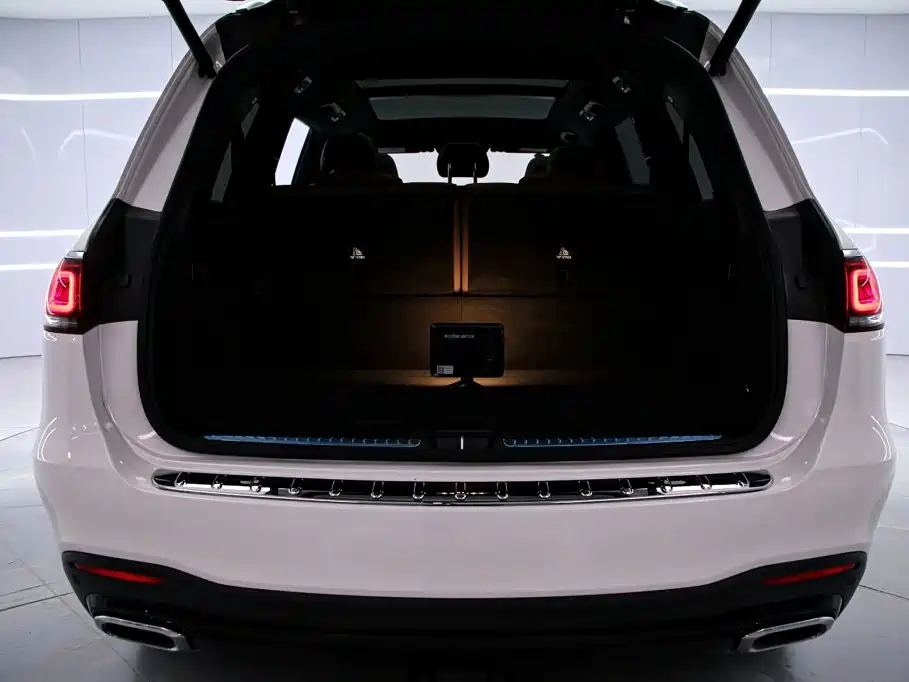Mercedes-Benz GLS — миниатюра 20