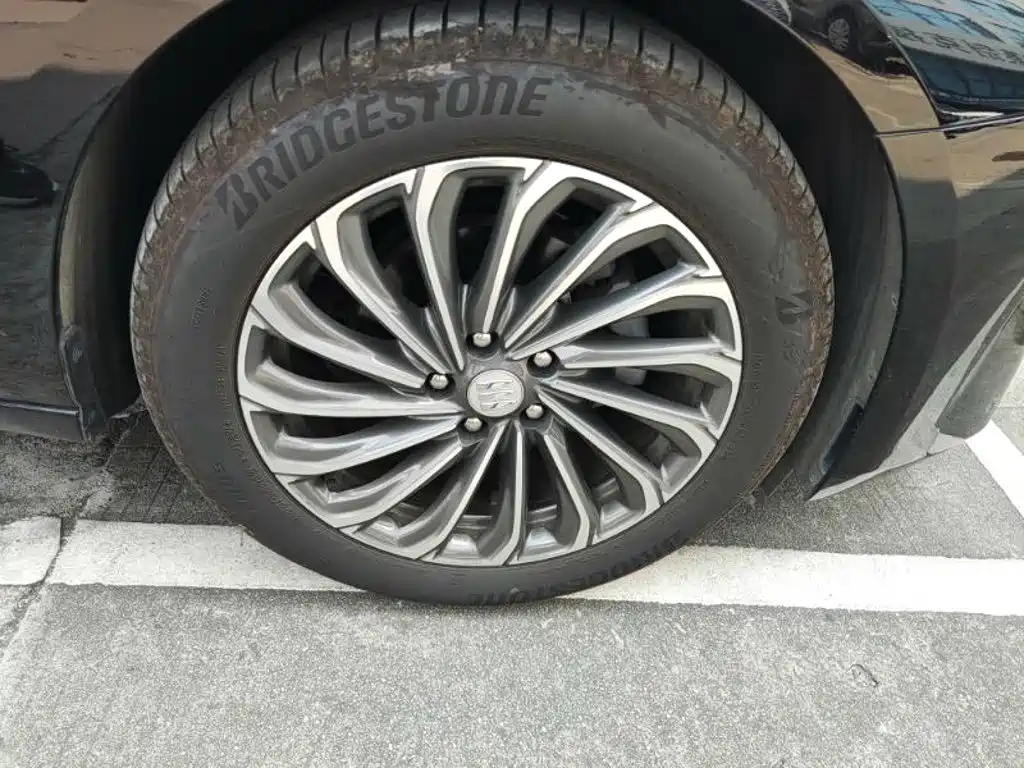 Buick LaCrosse — миниатюра 17