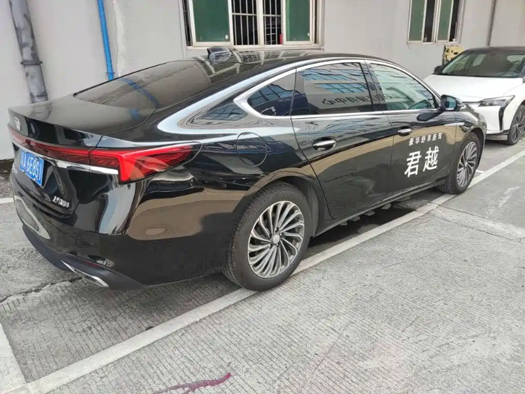 Buick LaCrosse — миниатюра 4