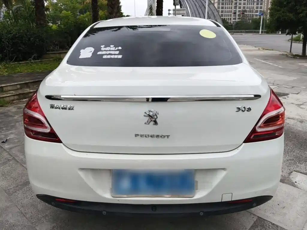 Peugeot 308 — миниатюра 6