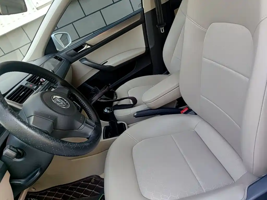 Volkswagen Santana — миниатюра 15