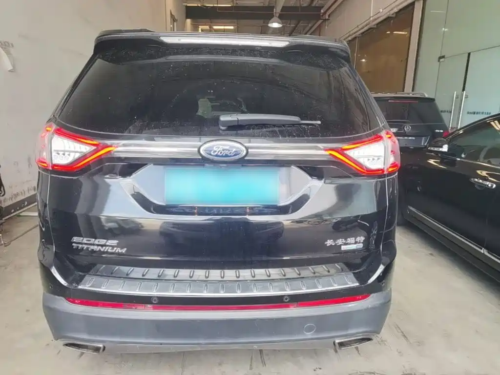 Ford Edge — миниатюра 6