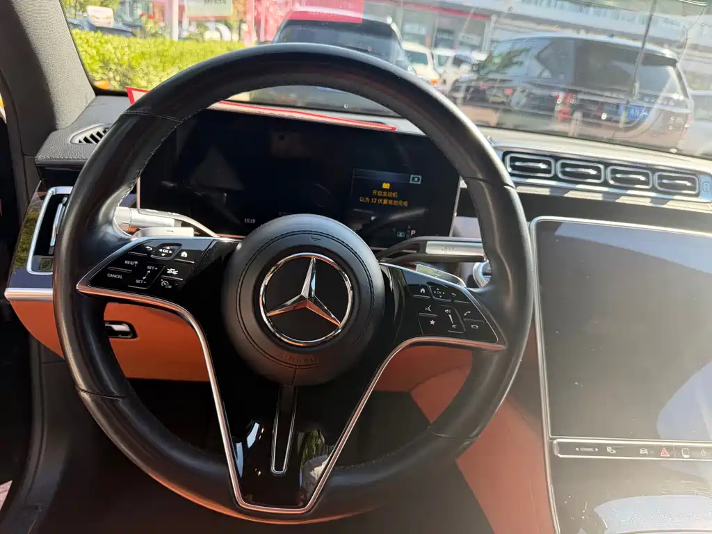 Mercedes-Benz S-Class — миниатюра 6
