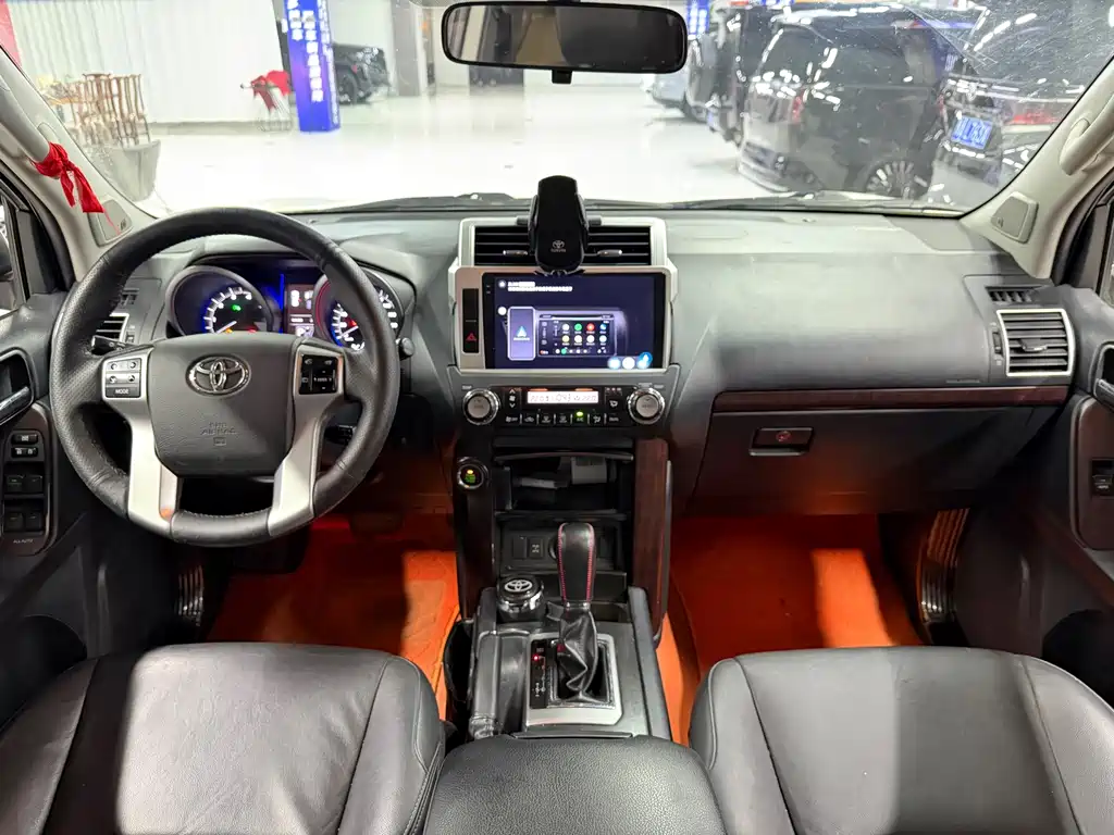 Toyota Prado — миниатюра 3