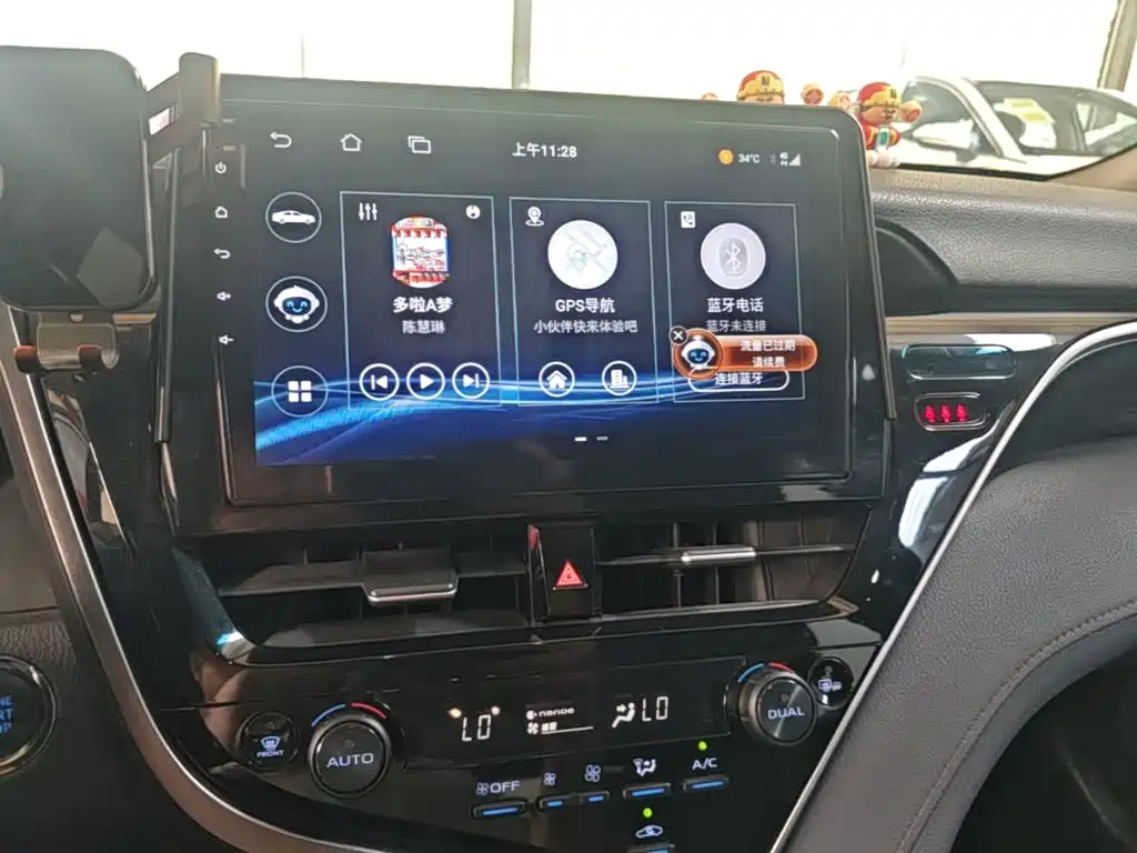 Toyota Camry — миниатюра 13