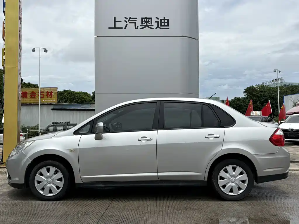 Venucia D50 — миниатюра 9