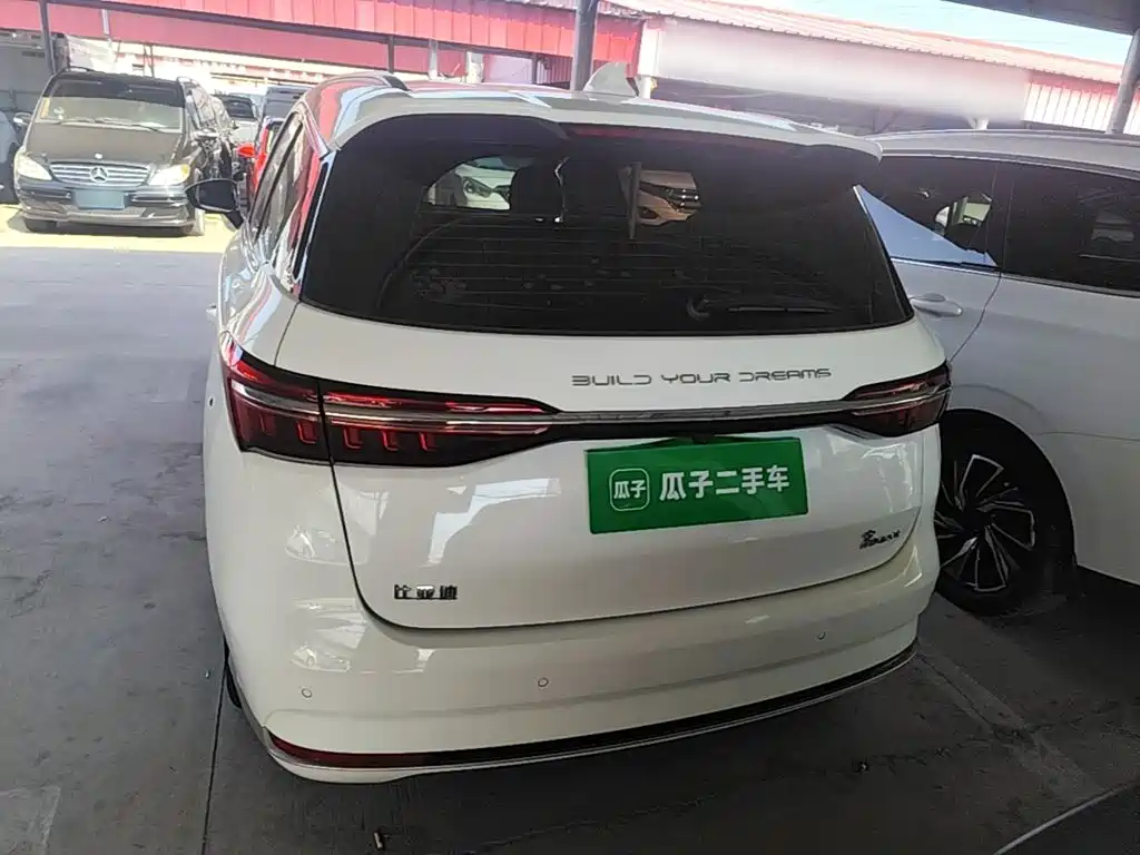 BYD MAX — миниатюра 6