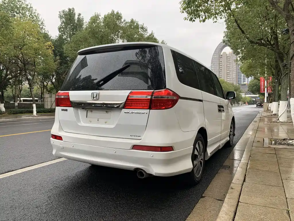Honda Elysion — миниатюра 21