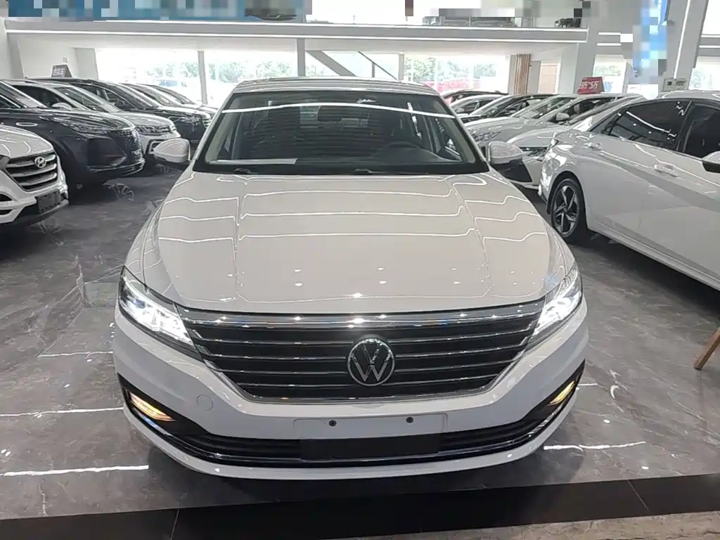 Volkswagen Lavida — миниатюра 3