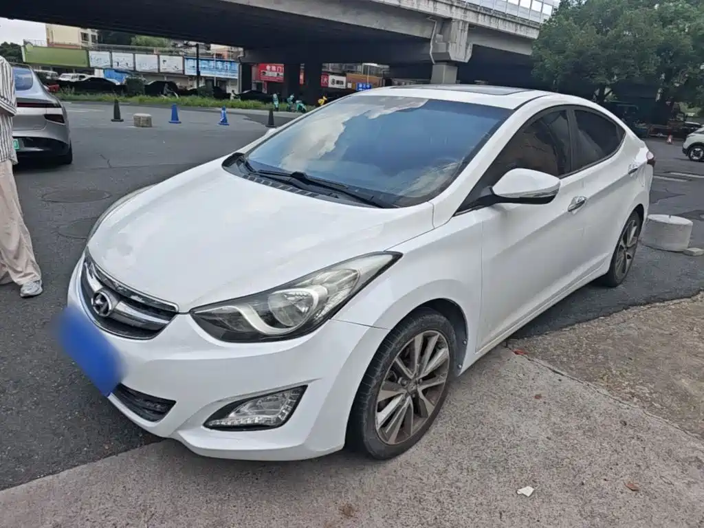 Hyundai Elantra Langdong — миниатюра 2