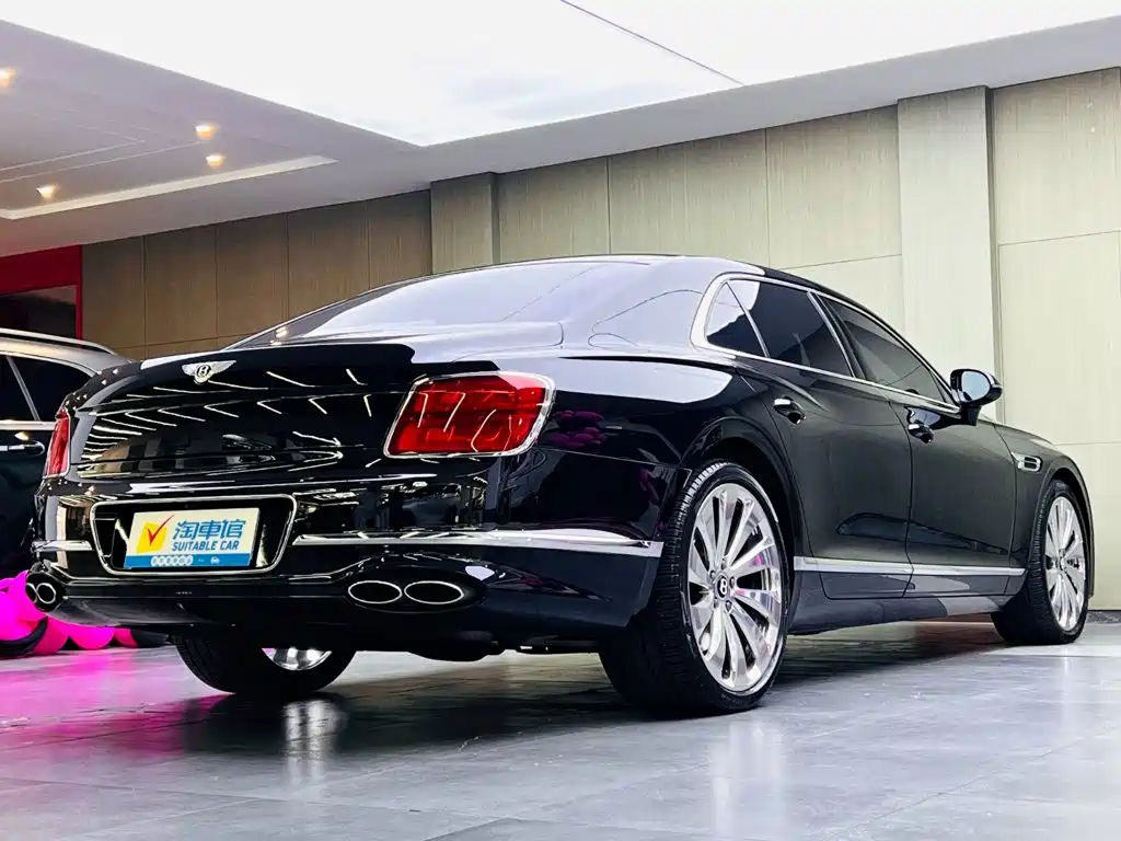 Bentley Flying Spur — миниатюра 4