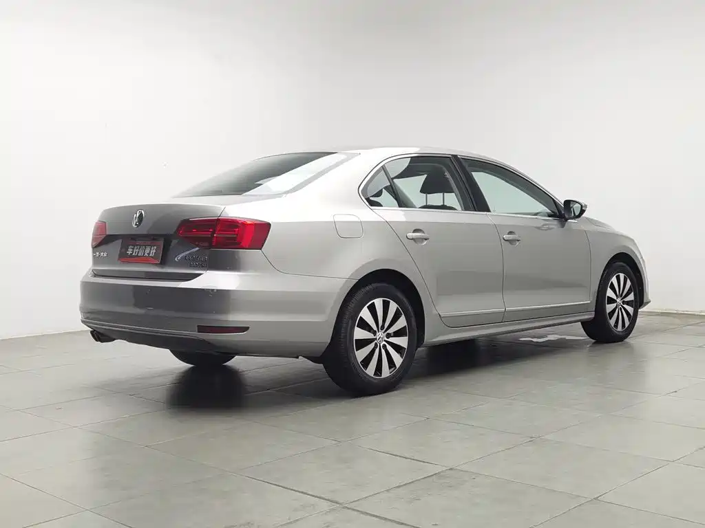 Volkswagen Sagitar — миниатюра 2