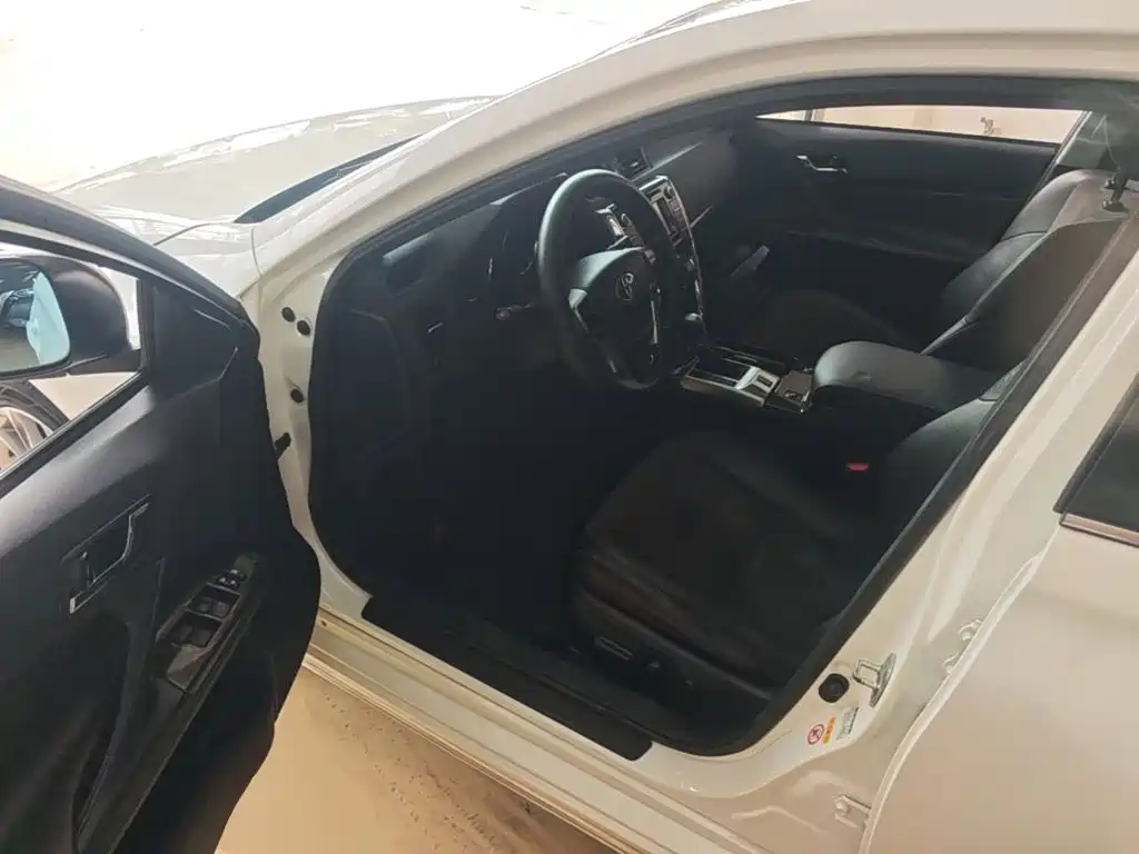 Toyota Reiz — миниатюра 16