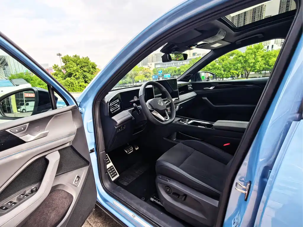 Volkswagen Tiguan L — миниатюра 8