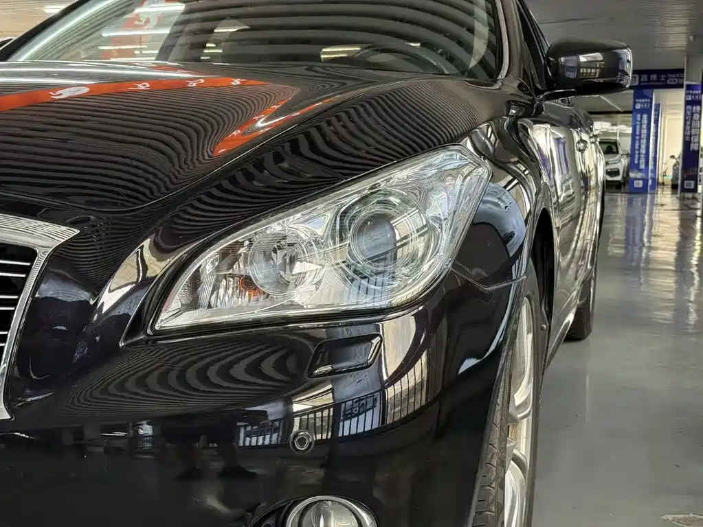 Infiniti Q70 — миниатюра 11