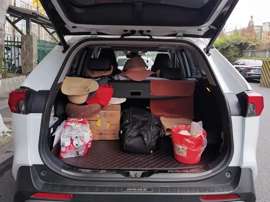 TOYOTA RAV4 RONGFANG