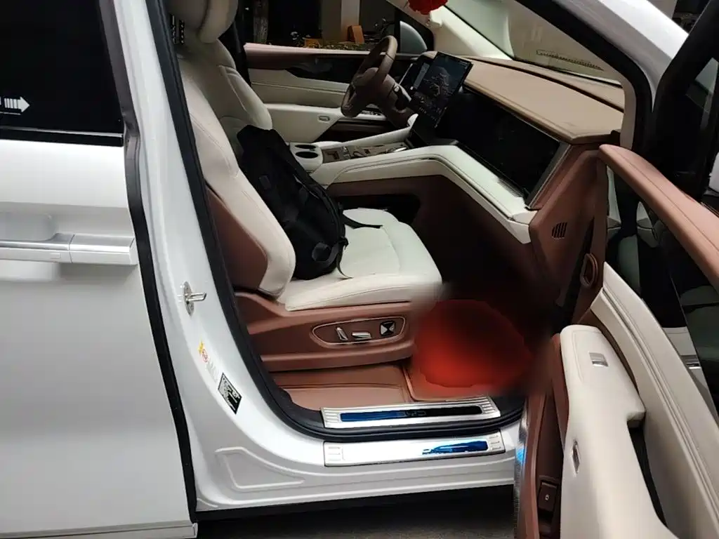 BYD Xia — миниатюра 25