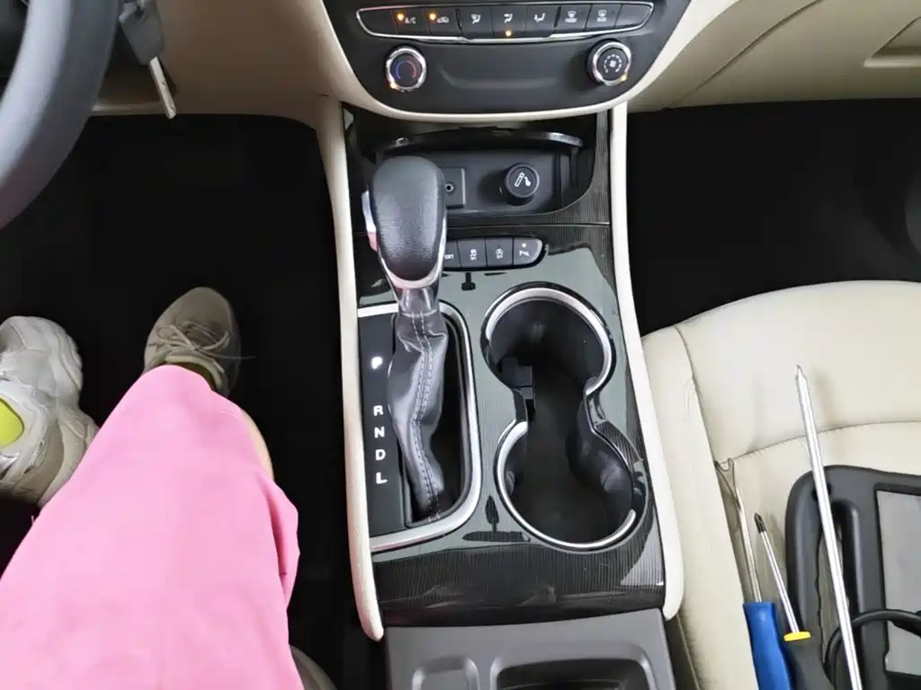 Buick Verano — миниатюра 14