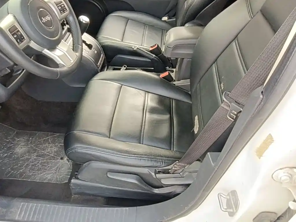 Jeep Compass (Import) — миниатюра 15