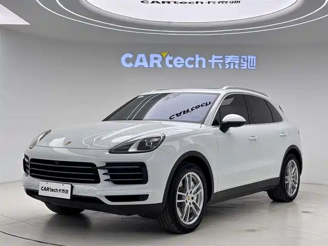 PORSCHE CAYENNE 2018