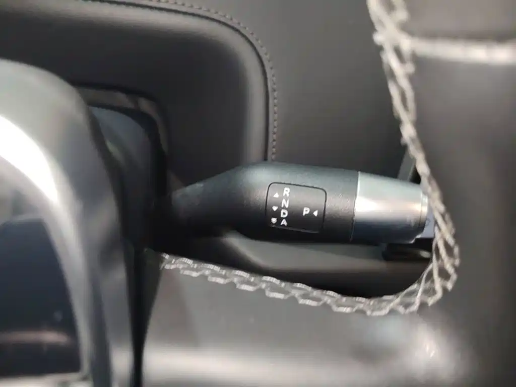 Li Auto Li L8 — миниатюра 14