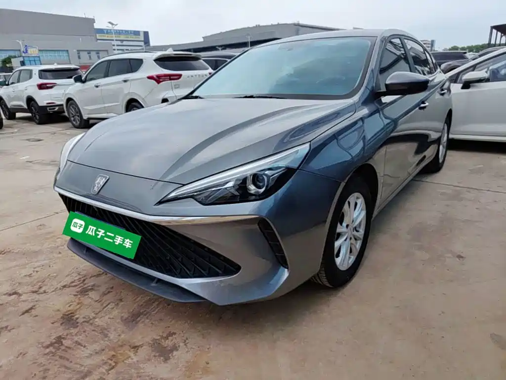 Roewe i5