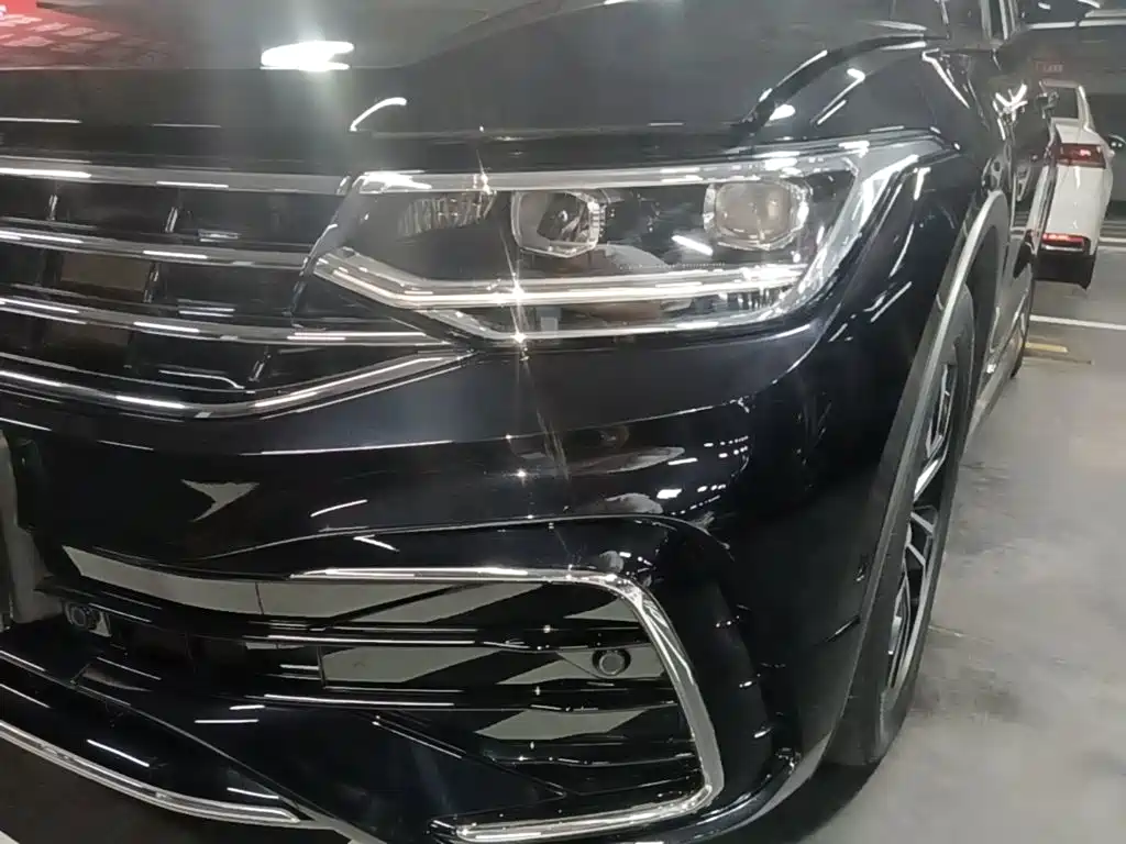 Volkswagen Tiguan L — миниатюра 24