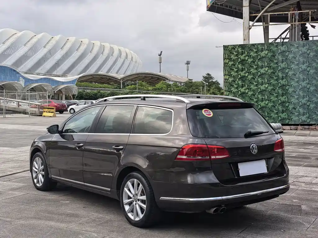 Volkswagen Magotan (Import) — миниатюра 6