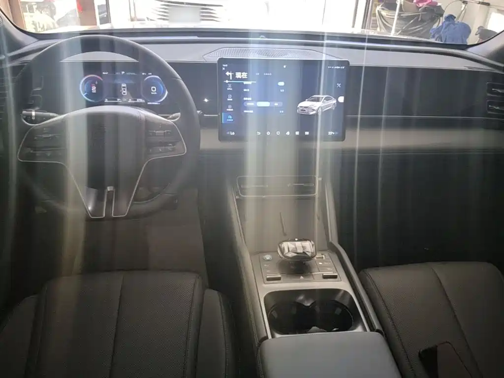 BYD Qin L — миниатюра 10