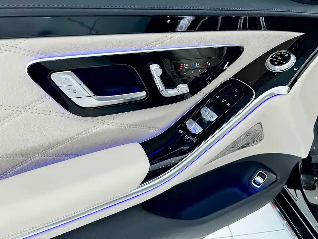 Mercedes-Benz S-Class — миниатюра 26