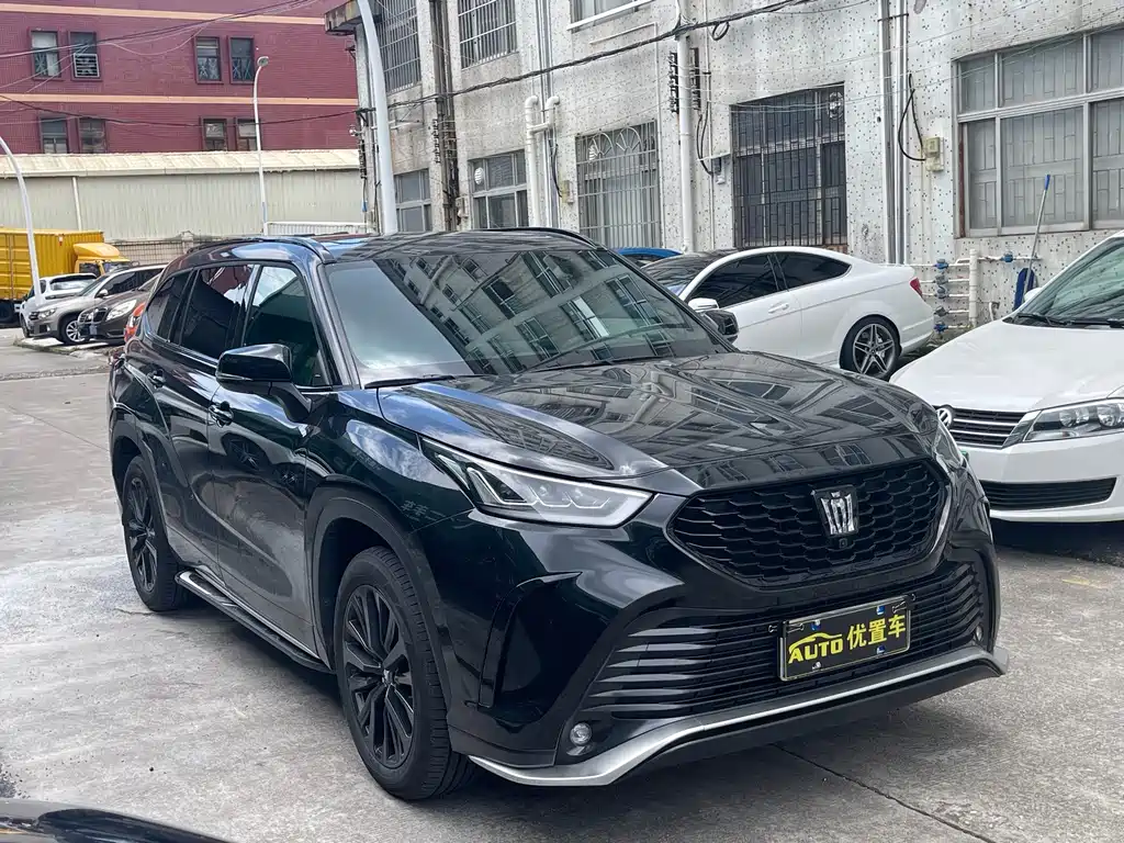 Toyota Crown Kluger — миниатюра 9