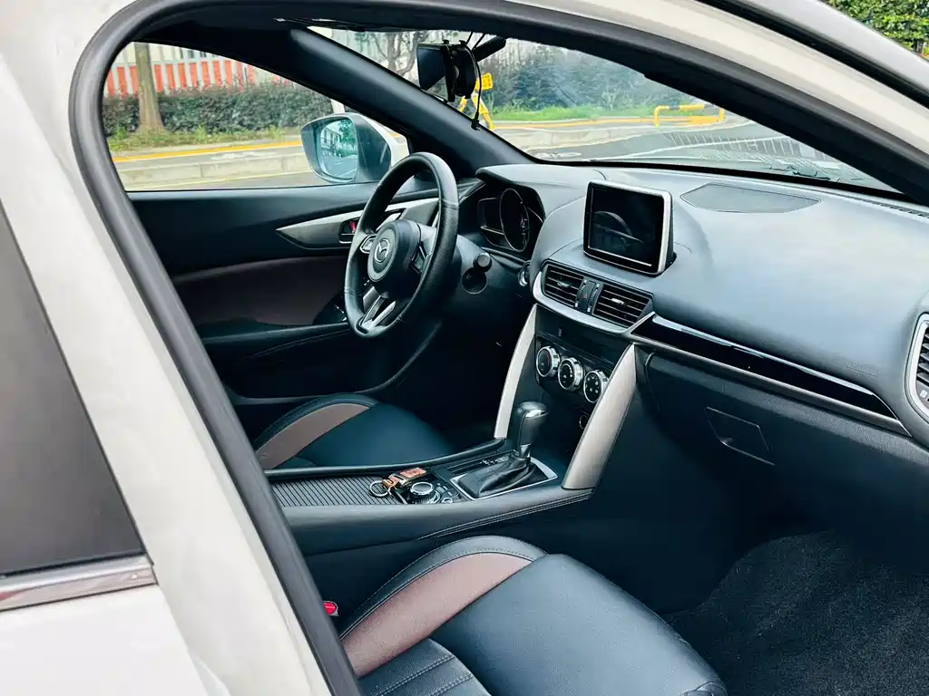 Mazda CX-4 — миниатюра 7