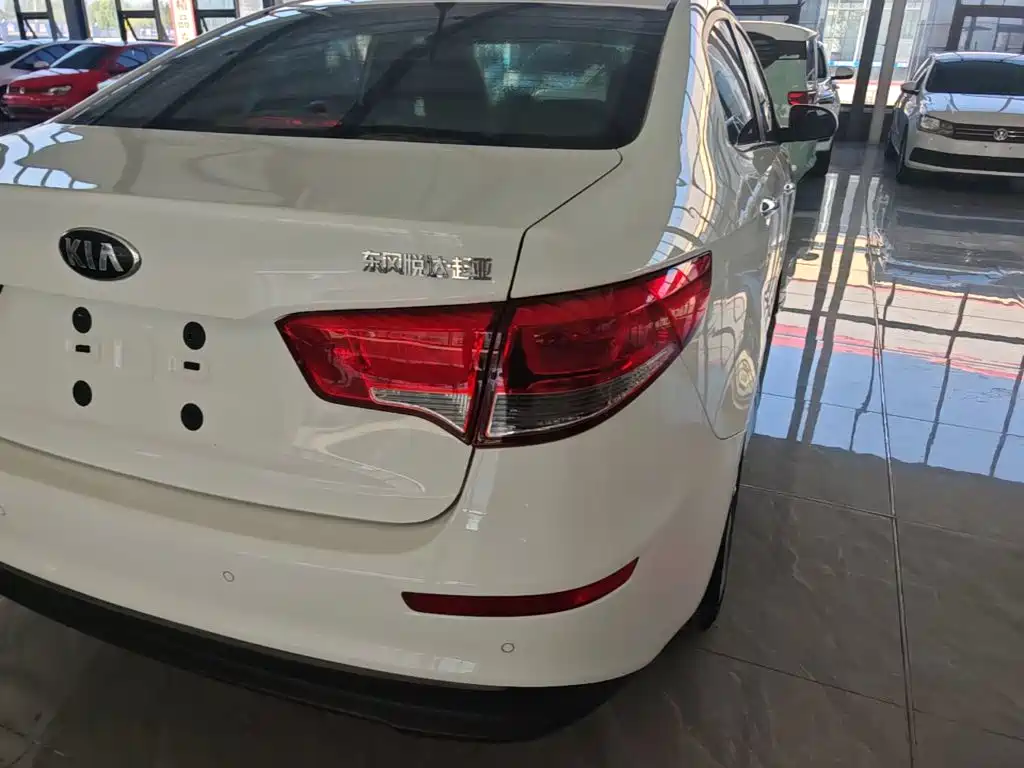 Kia K2 — миниатюра 8