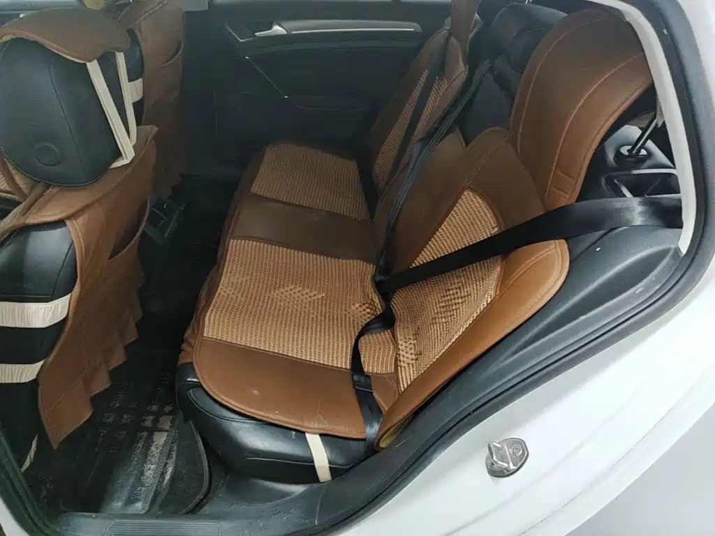 Volkswagen Golf — миниатюра 17