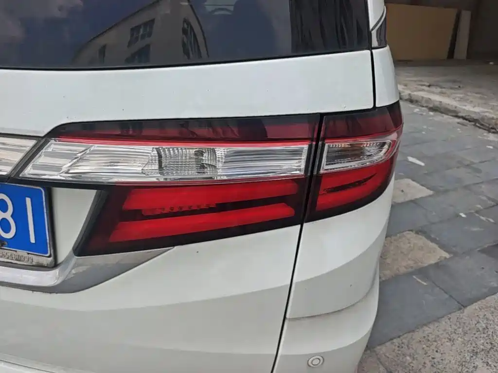 Honda Odyssey — миниатюра 8