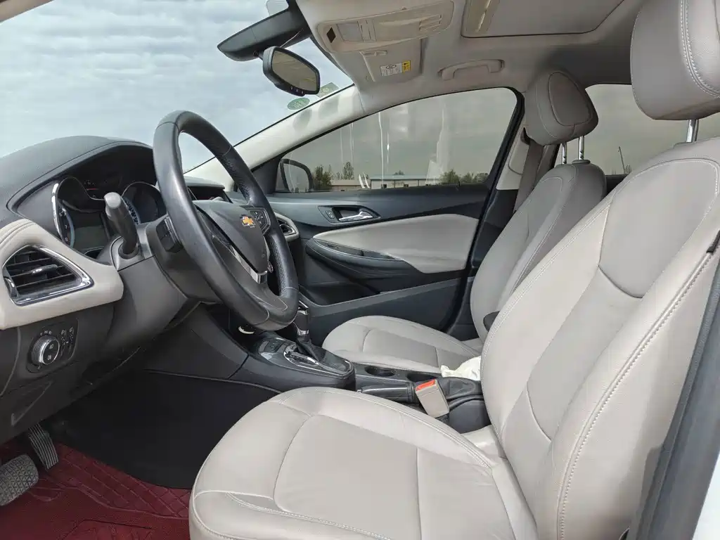 Chevrolet Cruze — миниатюра 7