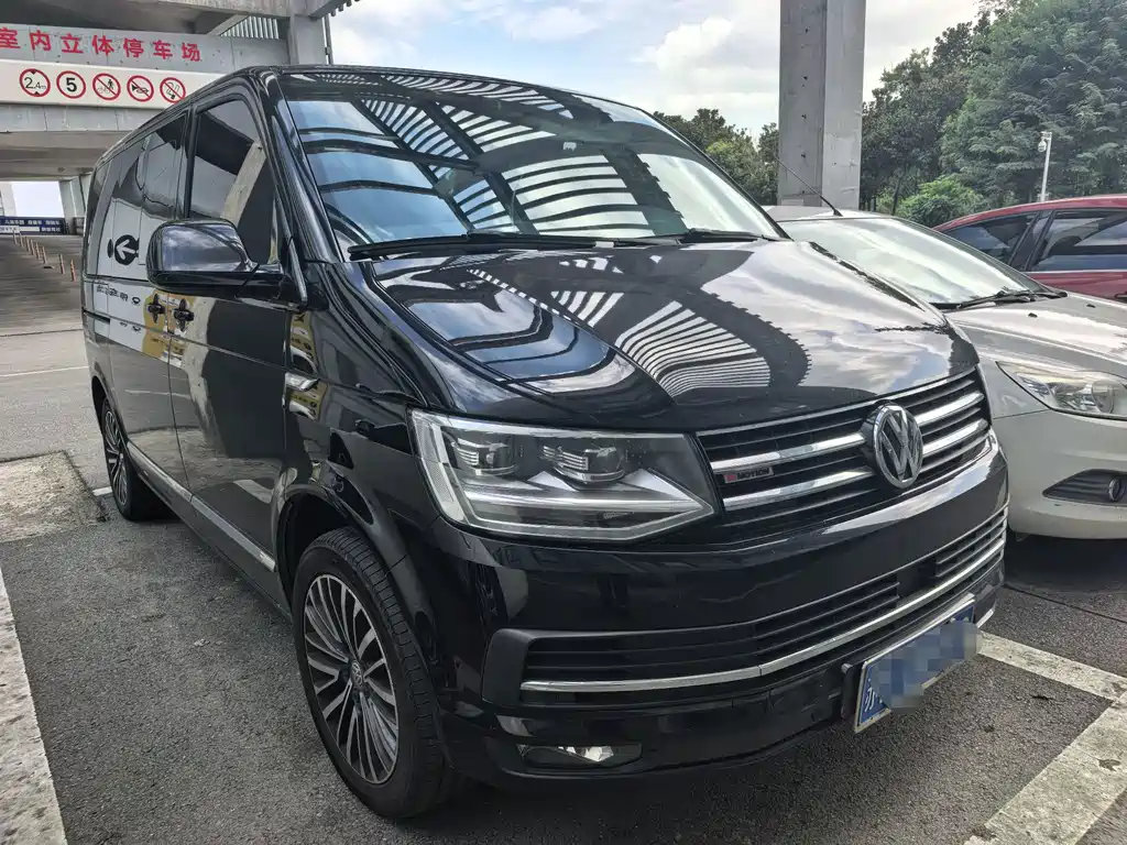 Volkswagen Multivan — миниатюра 3