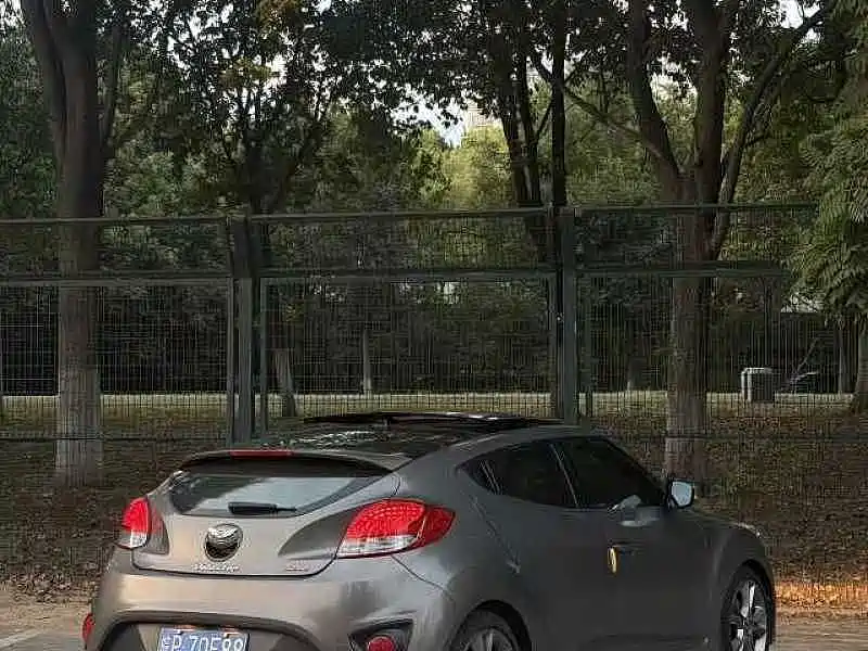 Hyundai Veloster — миниатюра 9