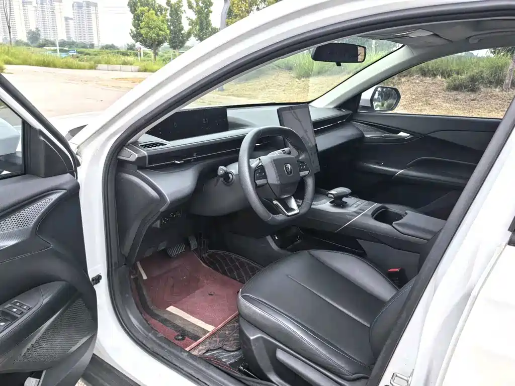 Changan Eado — миниатюра 6