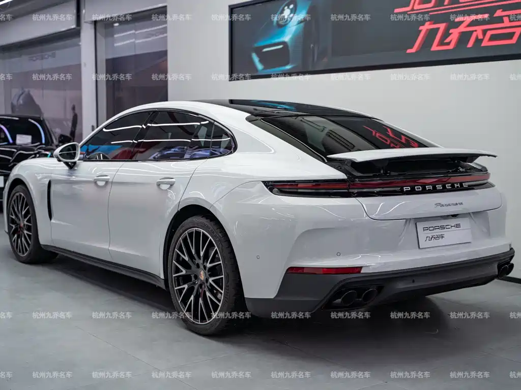 Porsche Panamera — миниатюра 3