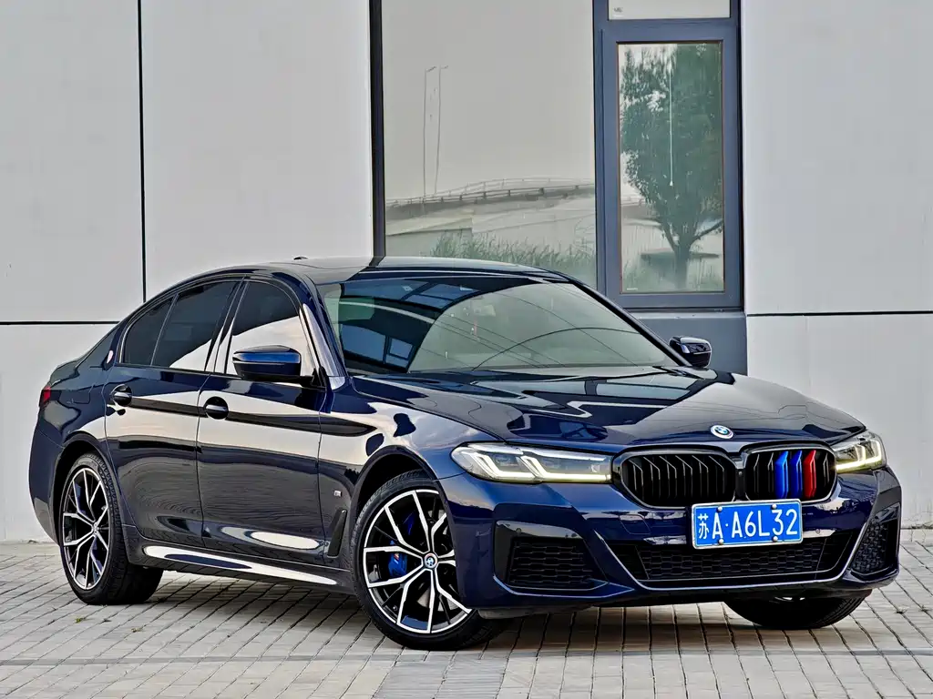 BMW 5 Series (Import) 540i Elegant Edition M Sport Package, фото 3