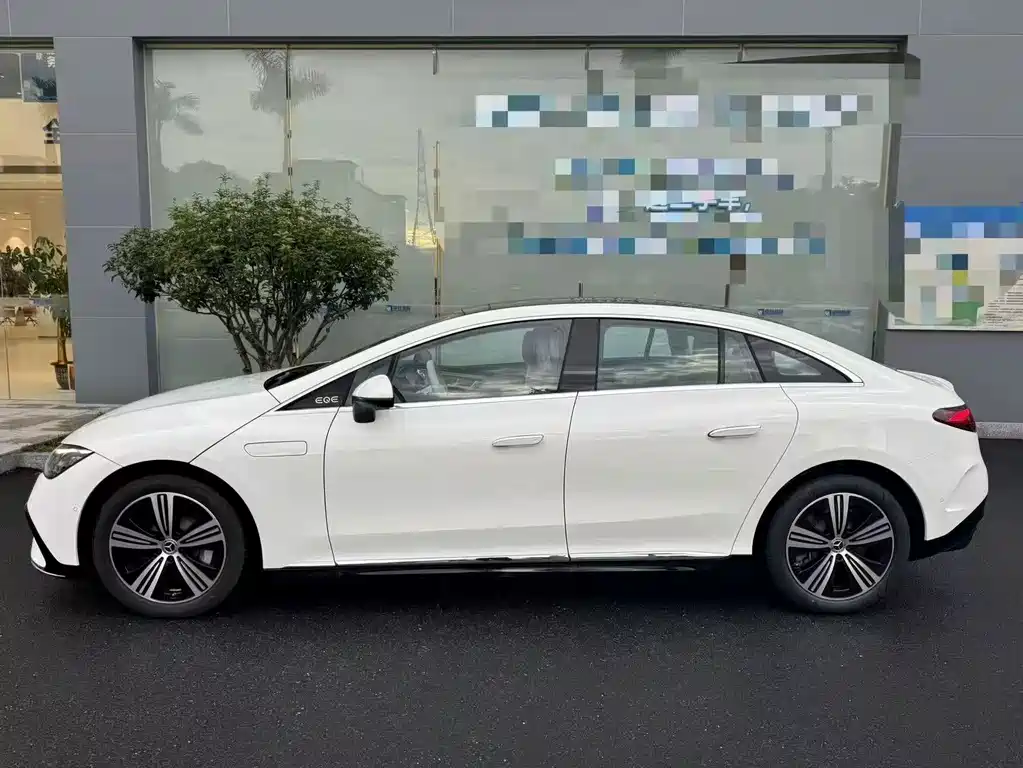 Mercedes-Benz EQE — миниатюра 4