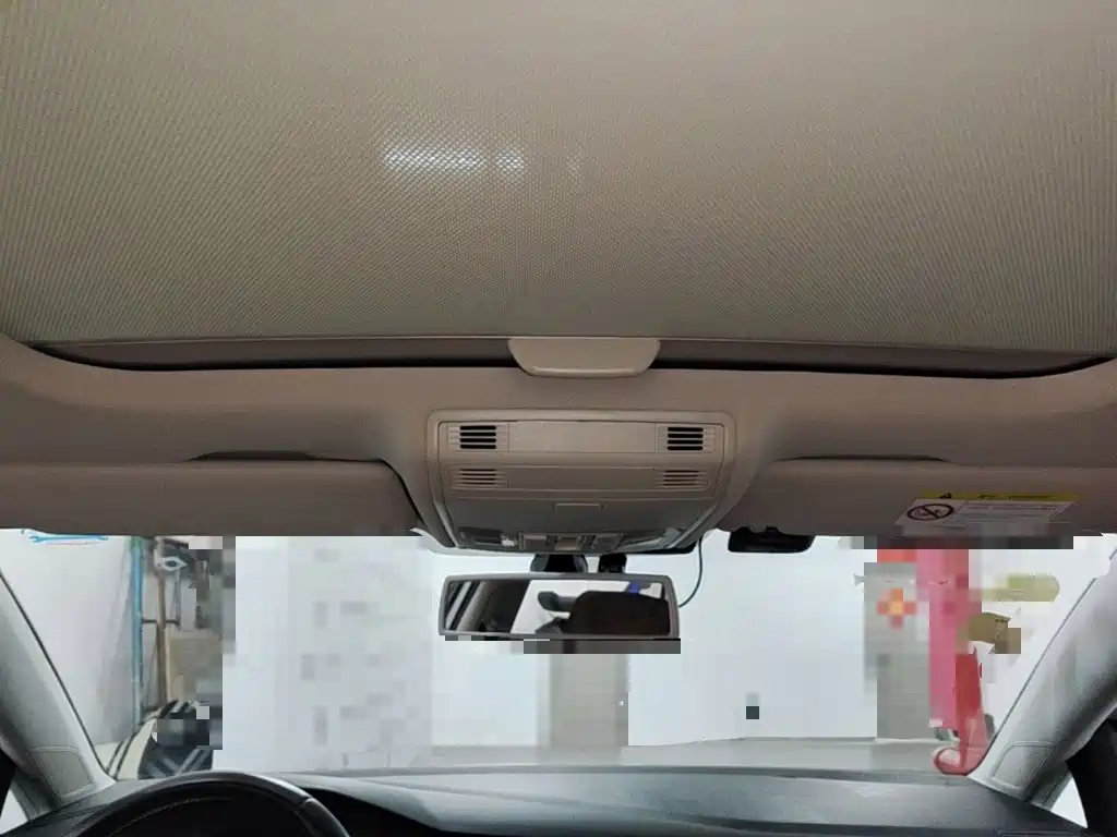 Volkswagen Golf — миниатюра 18