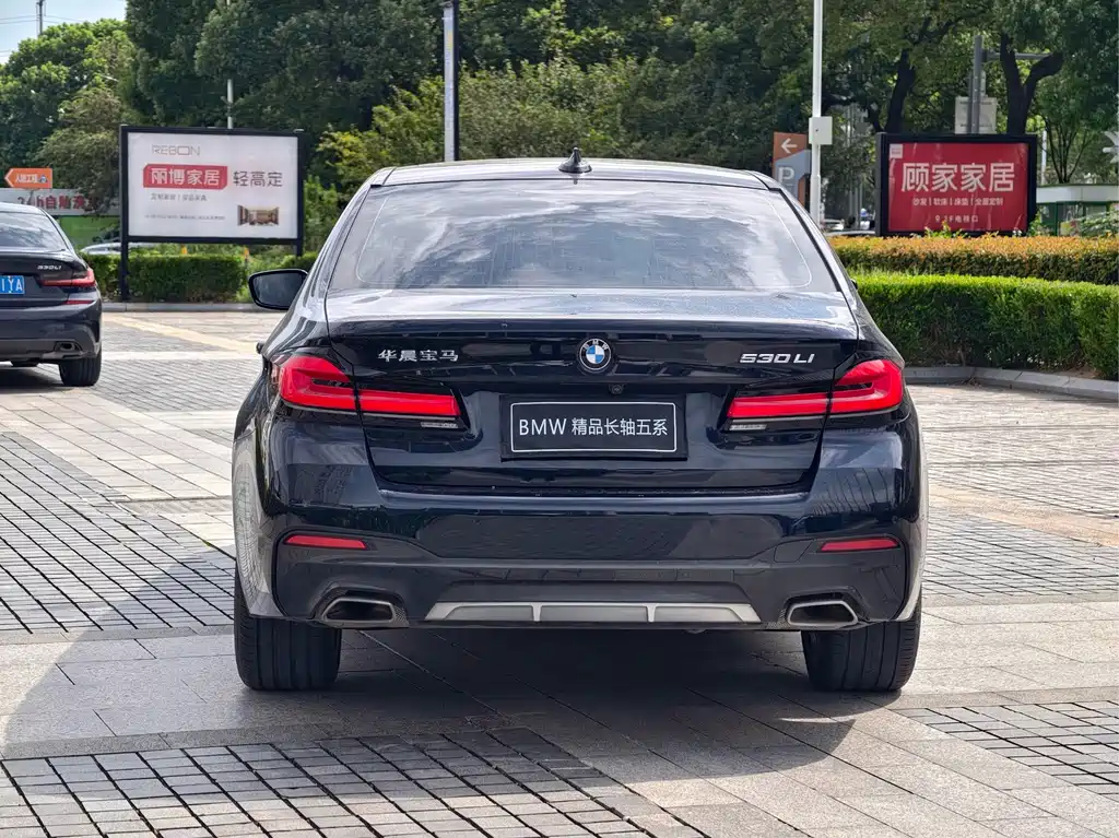 BMW 5 Series — миниатюра 3