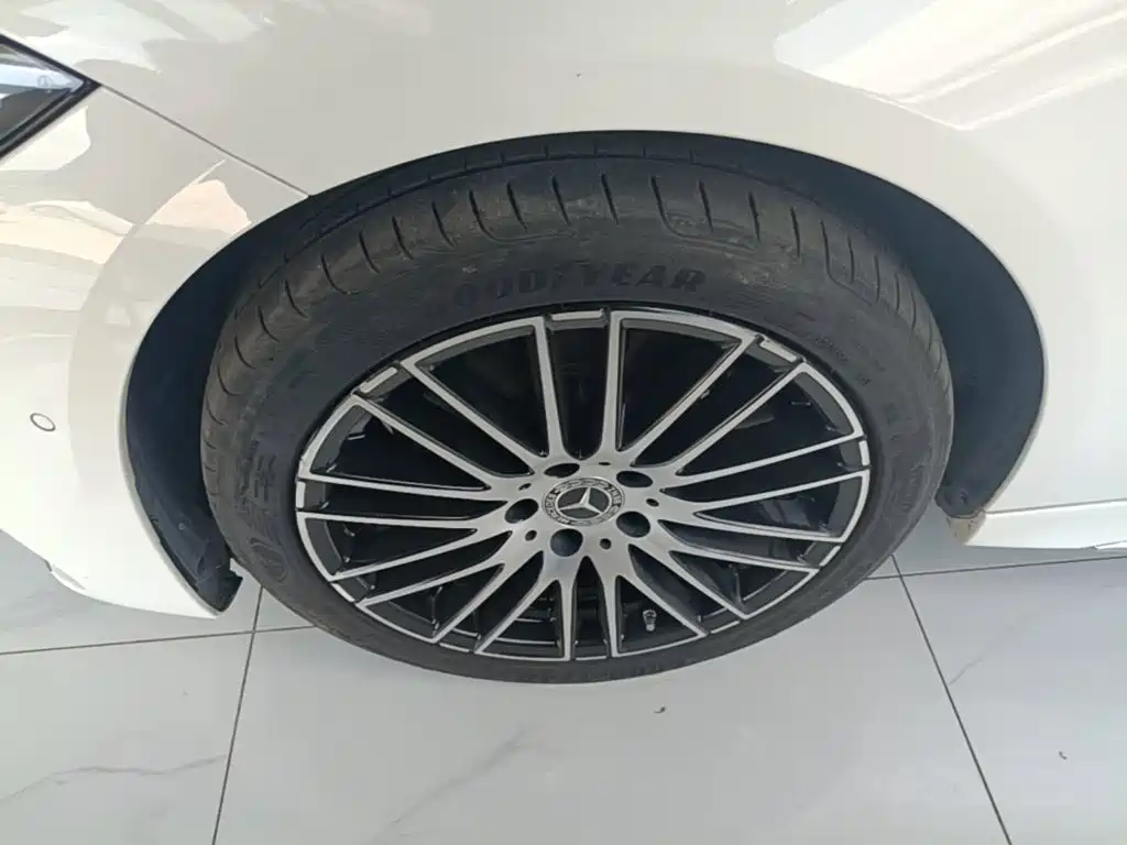 Mercedes-Benz C-Class — миниатюра 23