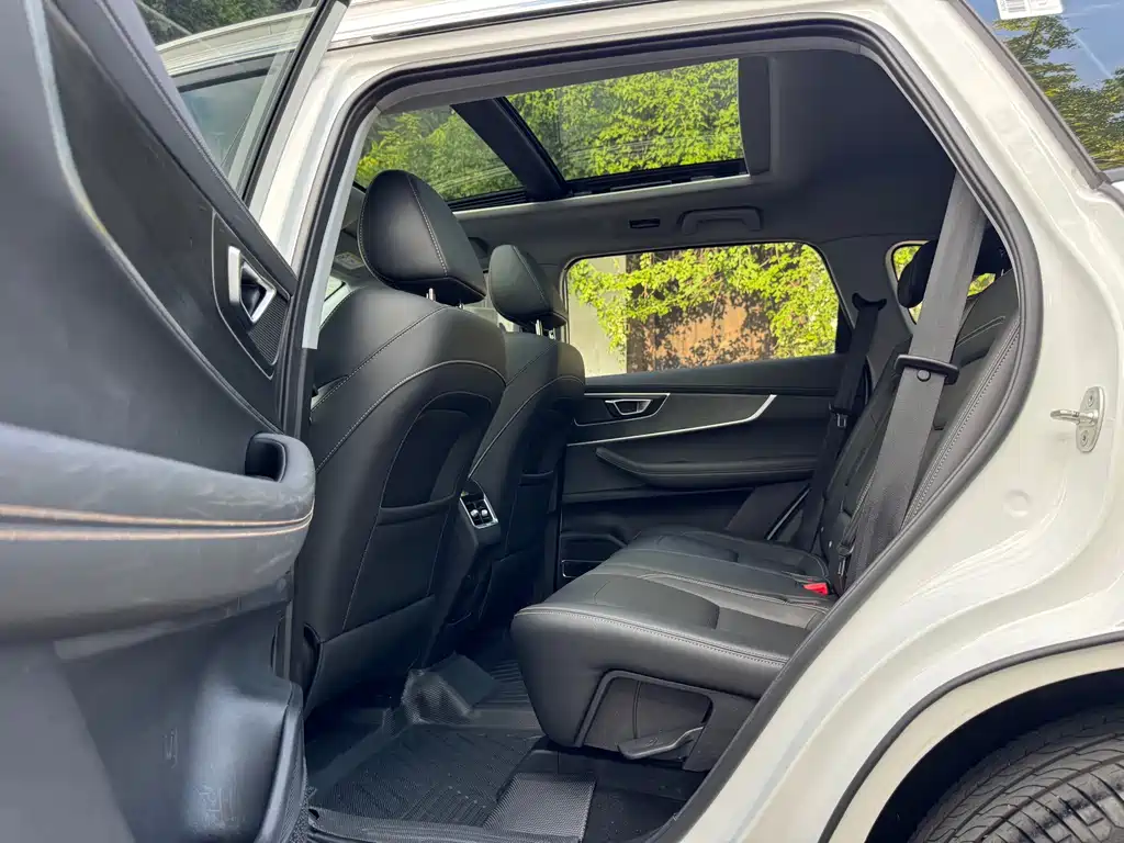 Chery Tiggo 8 — миниатюра 13