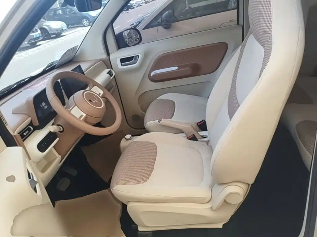 Wuling MINIEV — миниатюра 15