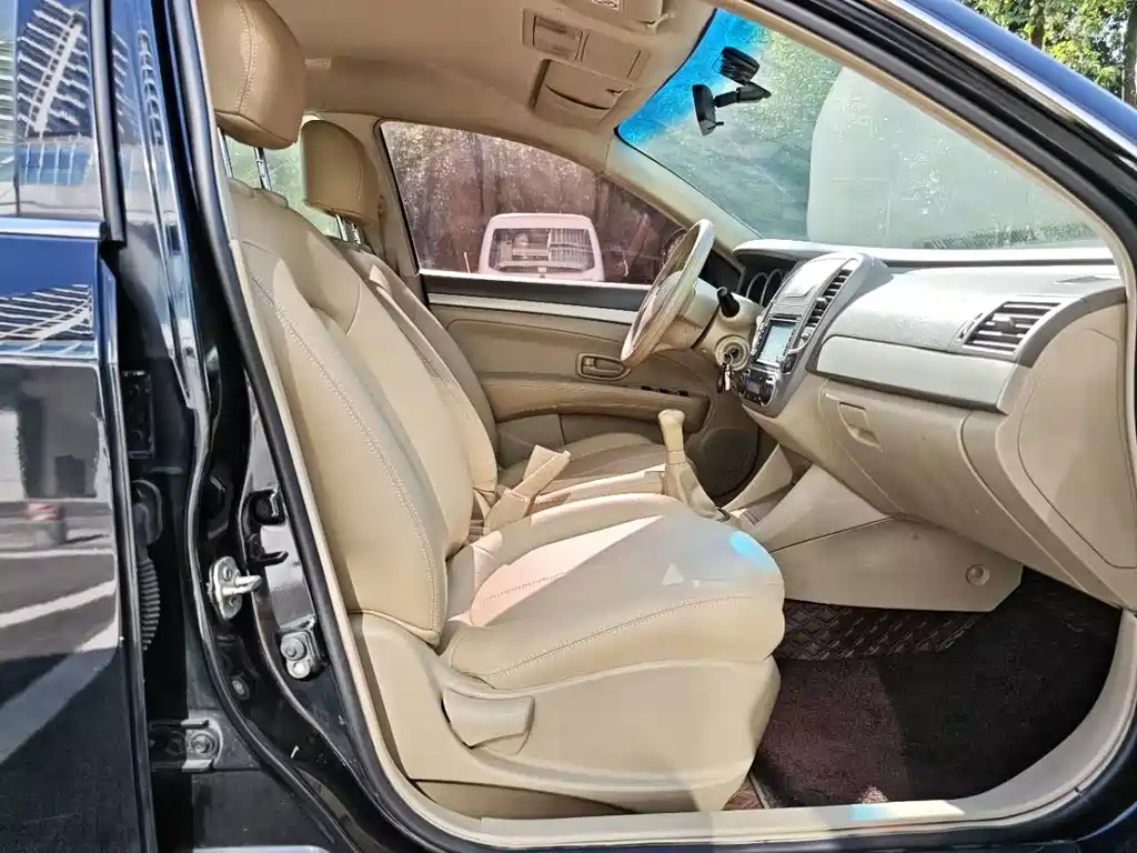 Nissan Sylphy — миниатюра 16