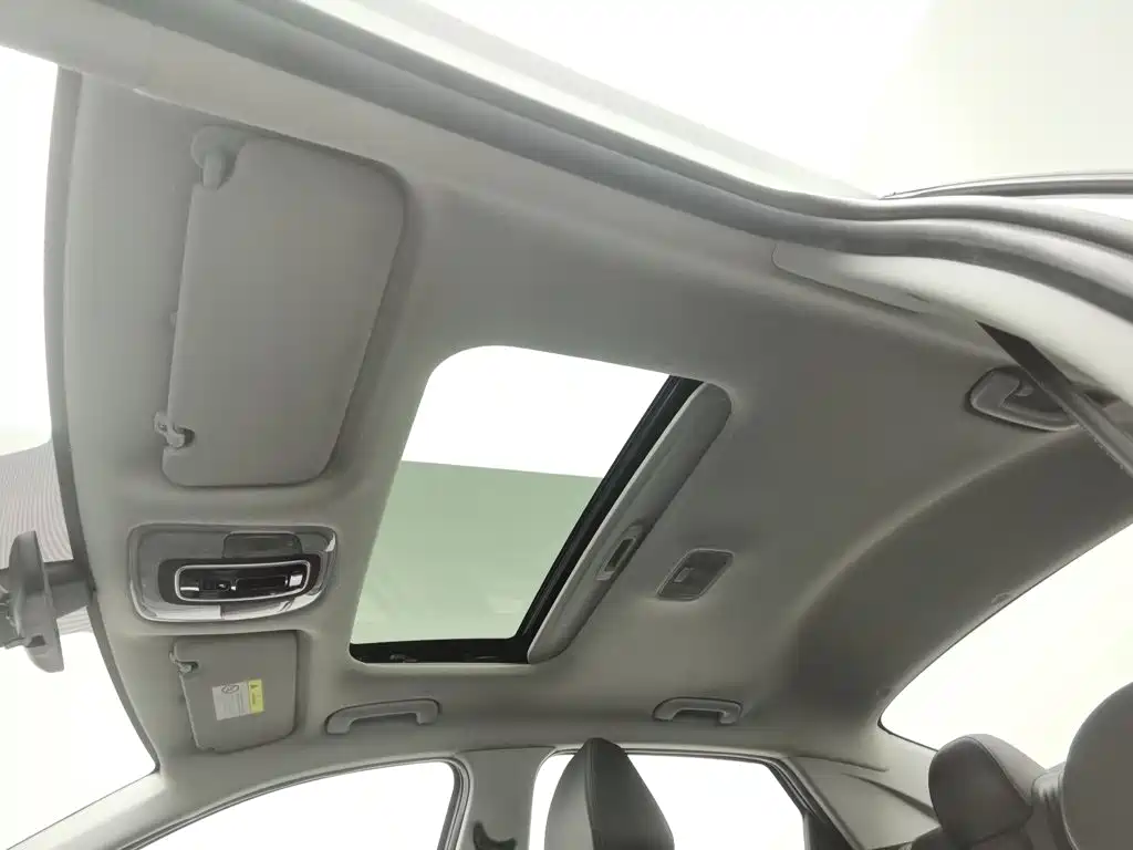 Hyundai Elantra — миниатюра 14