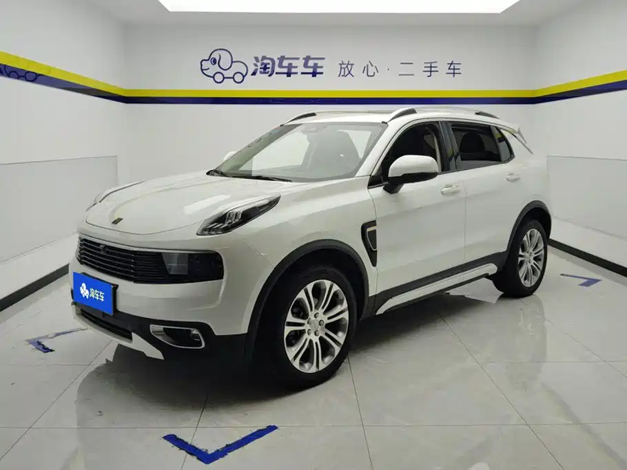 Lynk & Co 01